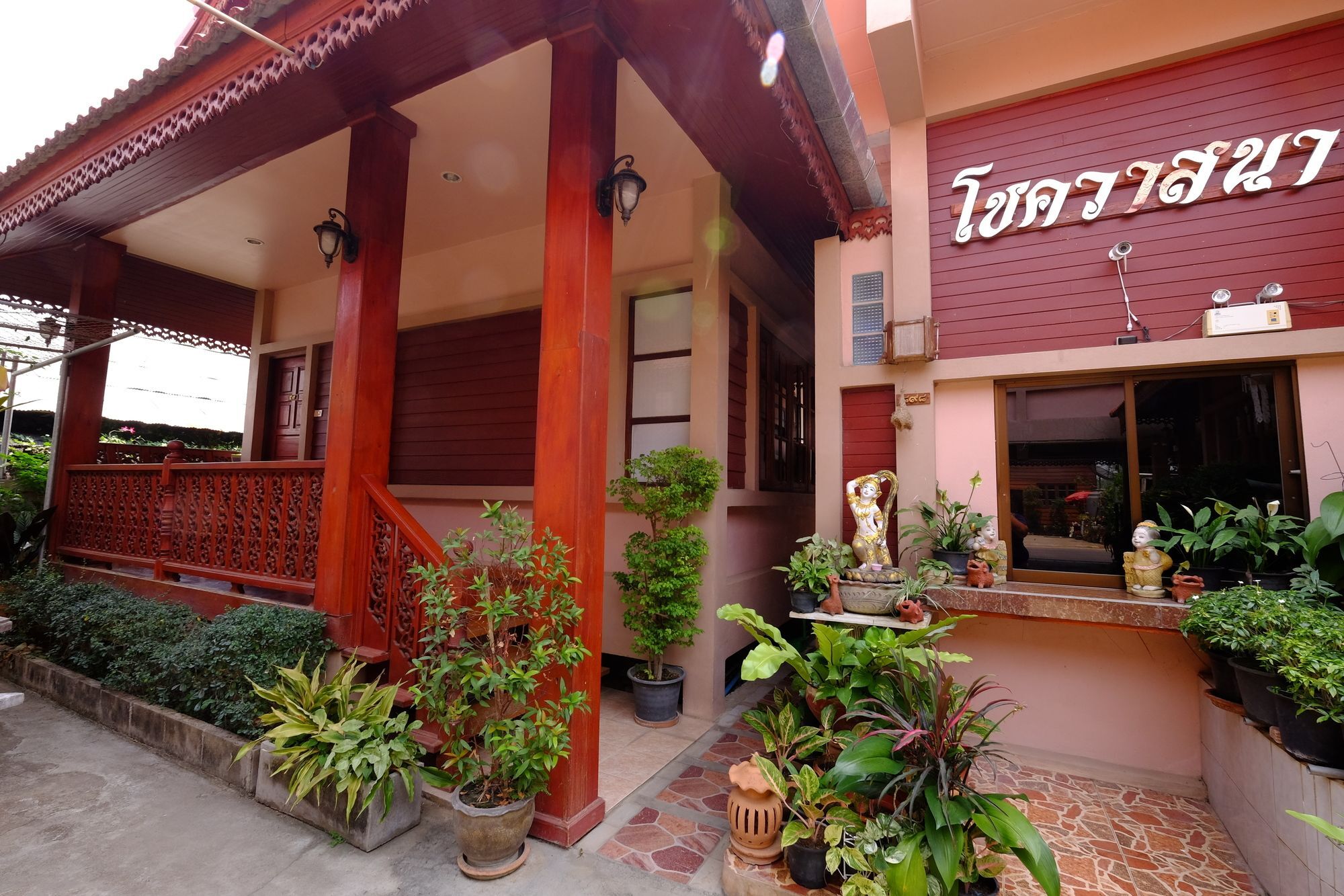 Chok-Wasana Guest House Meszariang Kültér fotó